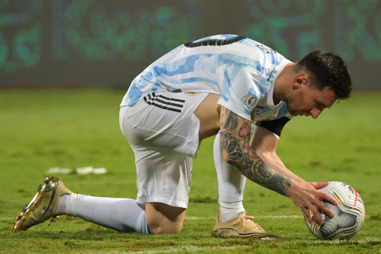 Lionel Messi ya piensa en Colombia: "Es una selección dura; con jugadores buenos y de experiencia" - Vimarsana News